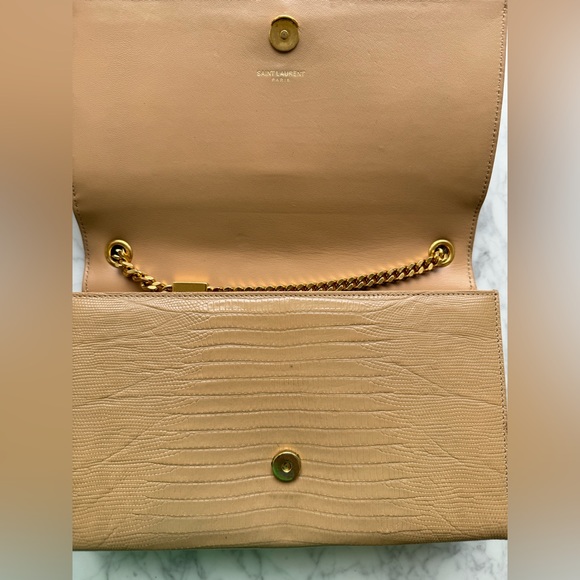 YSL - KATE MEDIUM TASSEL IN CROCODILE-EMBOSSED LEATHER BAG DARK BEIGE - Picture 5 of 12